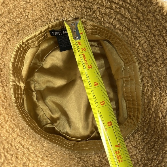 Steve Madden Patchwork Bucket Hat Sherpa Boucle Knit Neutral Tan Brown Cream - Picture 6 of 9